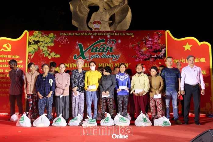 Phường Tây Nha Trang tổ chức chương trình văn nghệ “Mừng Đảng, mừng xuân”