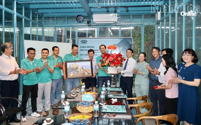 Phó Chủ tịch UBND tỉnh Nguyễn Thanh Hà thăm doanh nghiệp đầu xuân Bính Ngọ 2026 