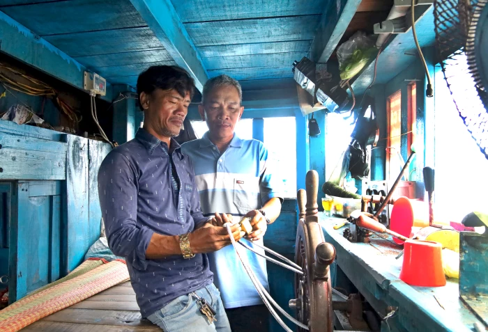 Phường Nam Nha Trang vận động thực hiện khóa bánh lái đối với tàu cá không đủ điều kiện