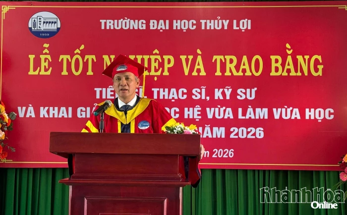 Trường Đại học Thủy lợi tổ chức lễ tốt nghiệp và trao bằng tiến sĩ, thạc sĩ, kỹ sư