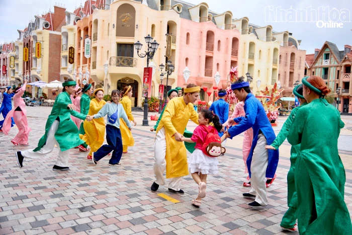 Nâng tầm du lịch Khánh Hòa