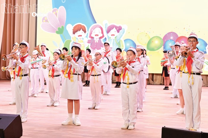 “Vườn ươm” tài năng măng non