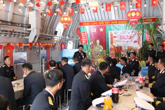 Chính ủy Vùng 4 Hải quân chúc Tết, động viên Tàu 016 chuẩn bị thực hiện nhiệm vụ đối ngoại tại Australia