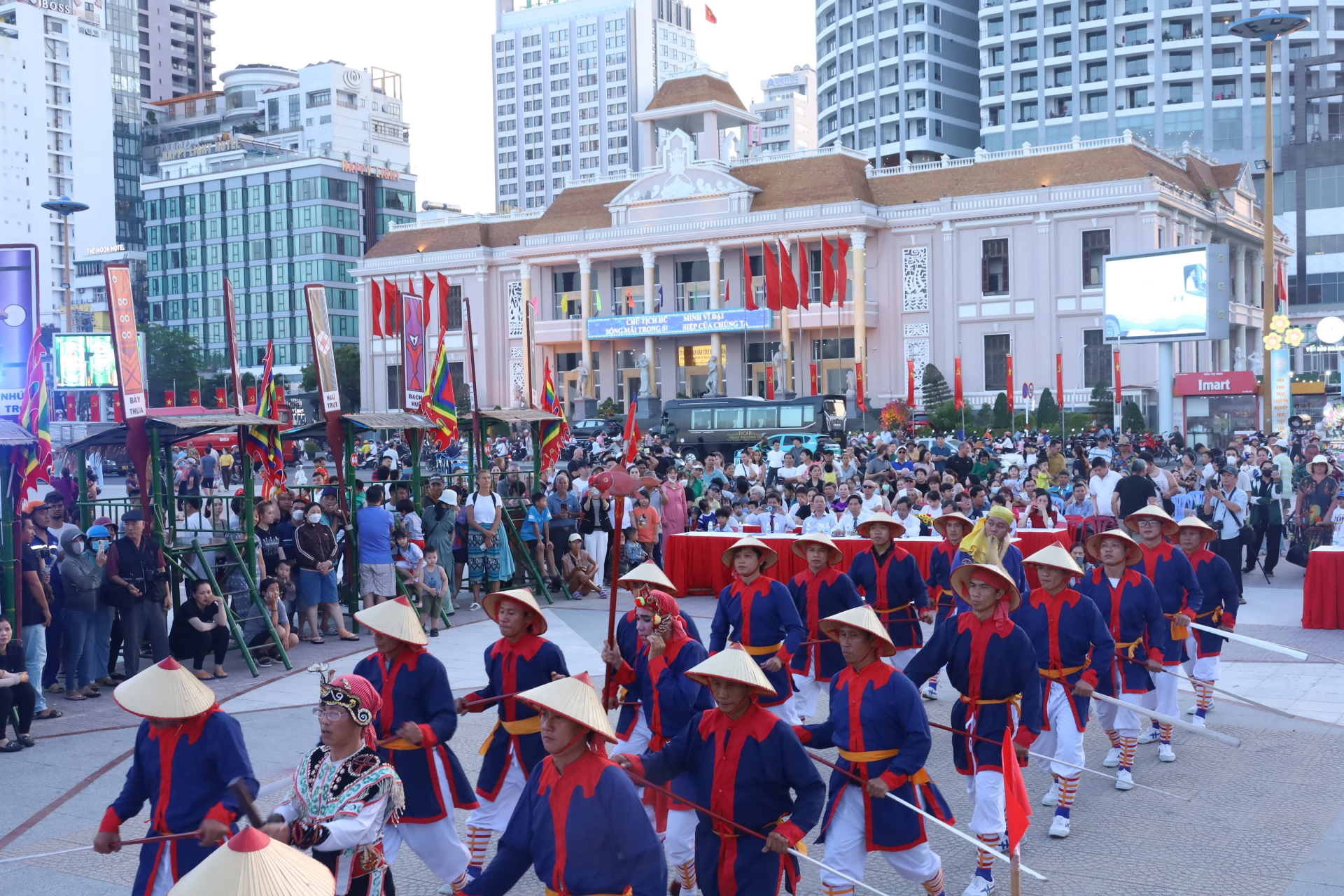 The Whale Worshipping Ceremony attracts many local people and tourists 

