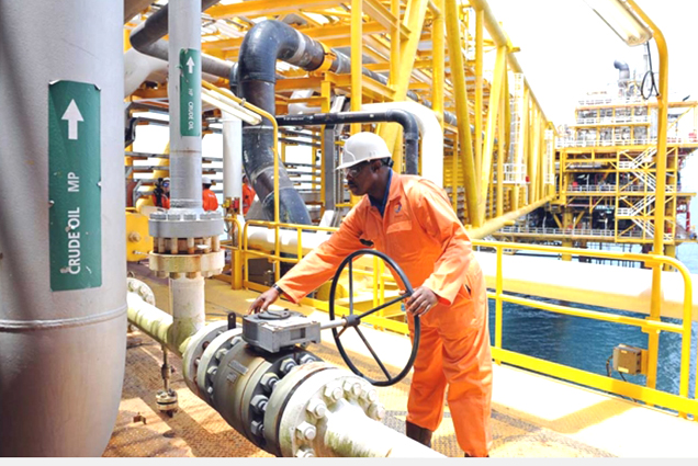 Giá xăng dầu hôm nay (13-3): Tăng trở lại 