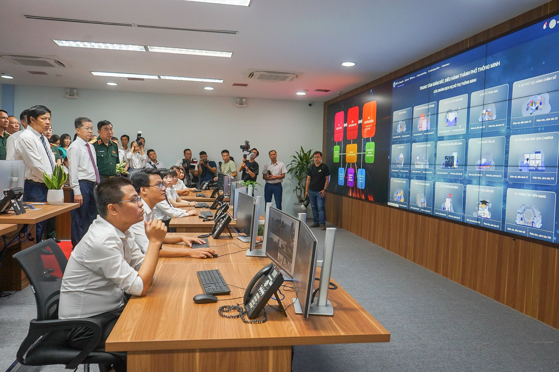 Trung tâm điều hành thông minh của Đà Nẵng góp phần để thành phố thực hiện tốt mô hình chính quyền đô thị_Nguồn: hanoimoi.vn

