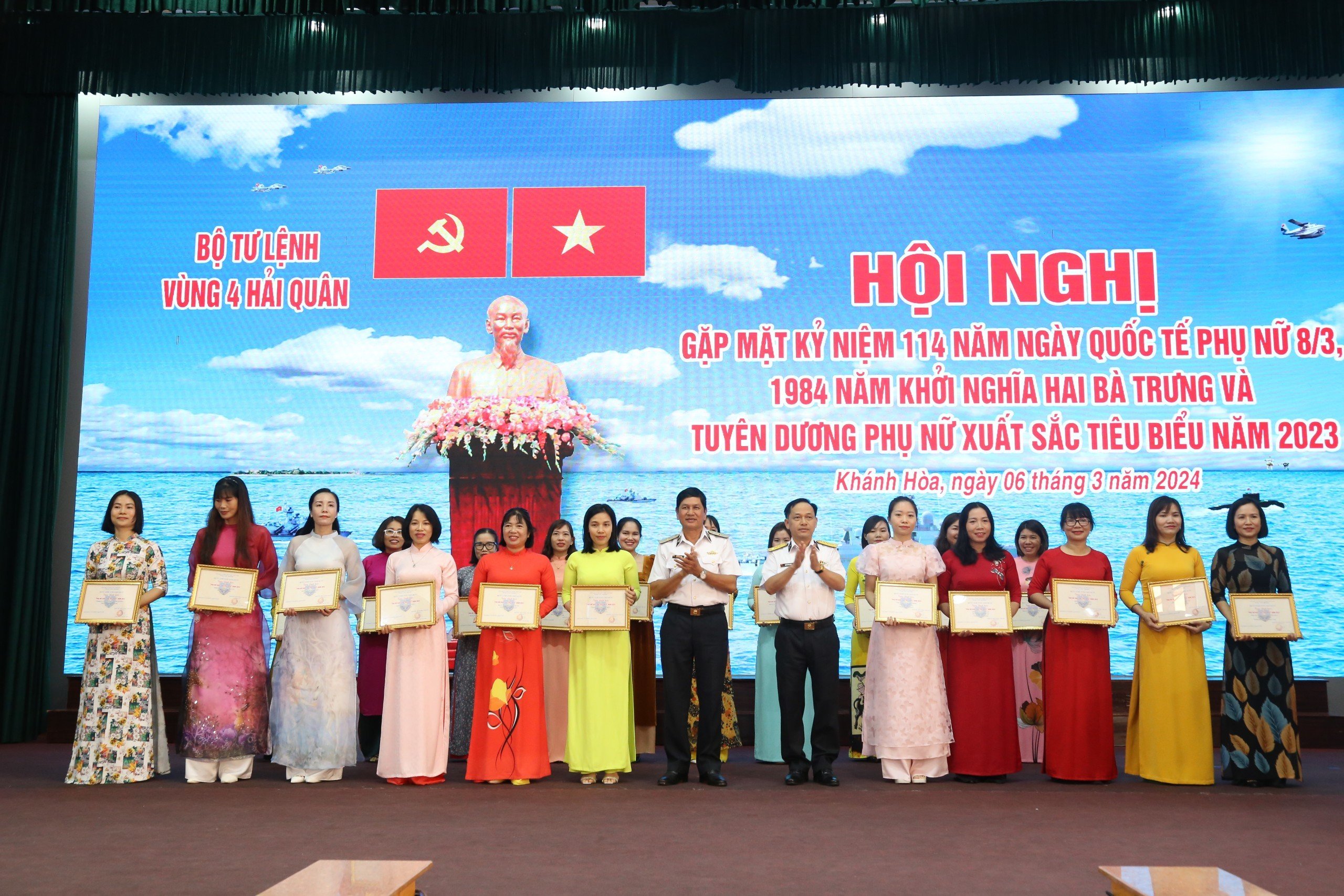 Vùng 4 Hải quân: Gặp mặt, chúc mừng cán bộ, hội viên nhân Ngày Quốc tế Phụ nữ