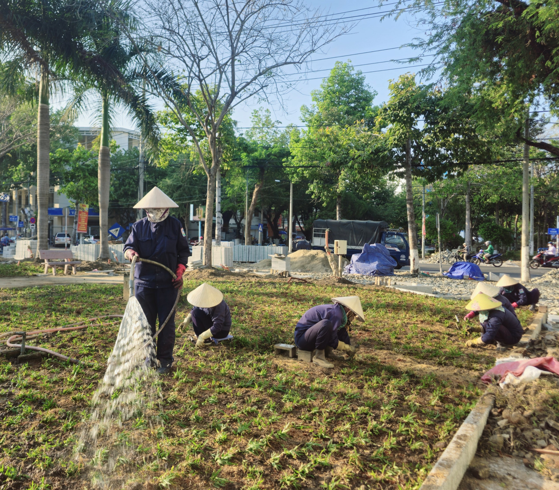 <p>Cải tạo, chỉnh trang Công viên 23 tháng 10. Ảnh: AN NGUYỄN</p>