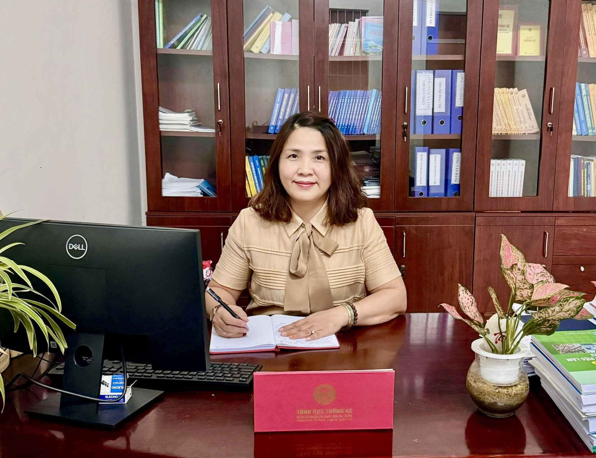 Bà Lê Thị Trúc Phương - Cục trưởng Cục Thống kê tỉnh. 