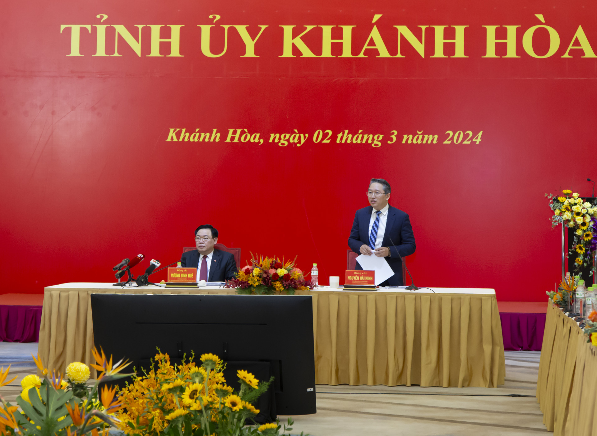 Bí thư Tỉnh ủy Khánh Hòa Nguyễn Hải Ninh phát biểu tại buổi làm việc.