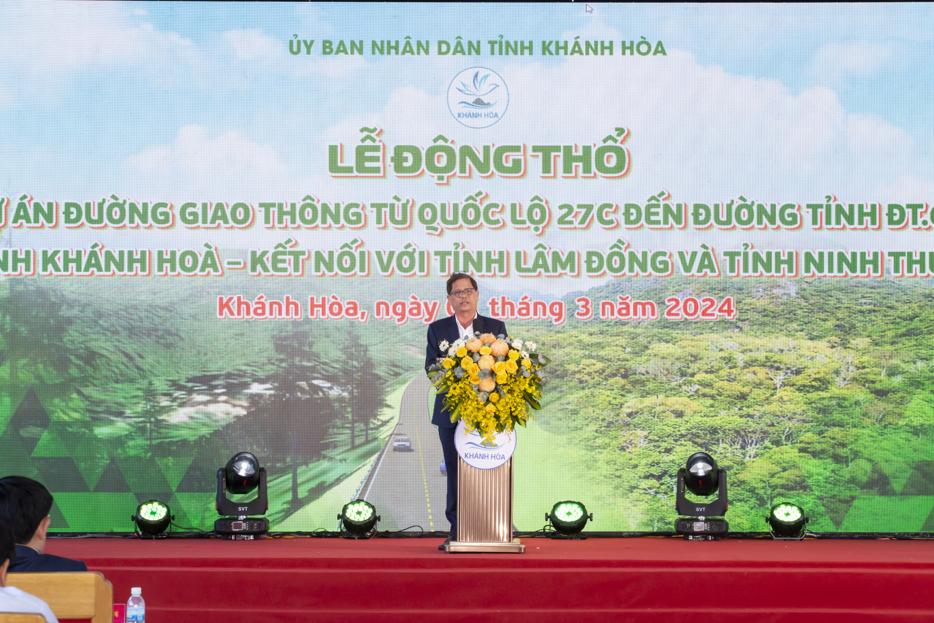 Chủ tịch UBND tỉnh Nguyễn Tấn Tuân phát biểu lại lễ động thổ.