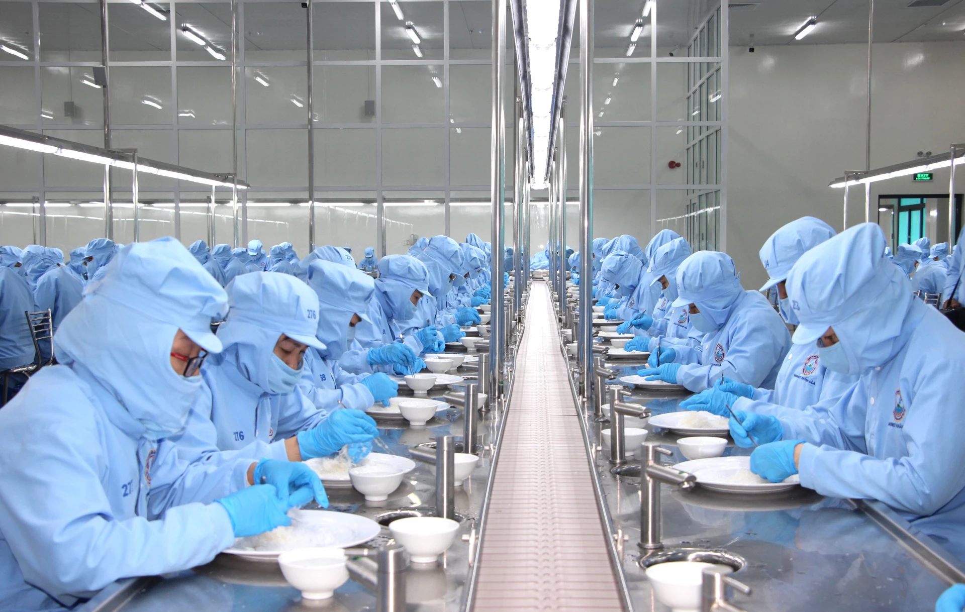 Công ty Cổ phần Nước giải khát Yến sào Khánh Hòa: Tạo việc làm cho lao động dân tộc thiểu số