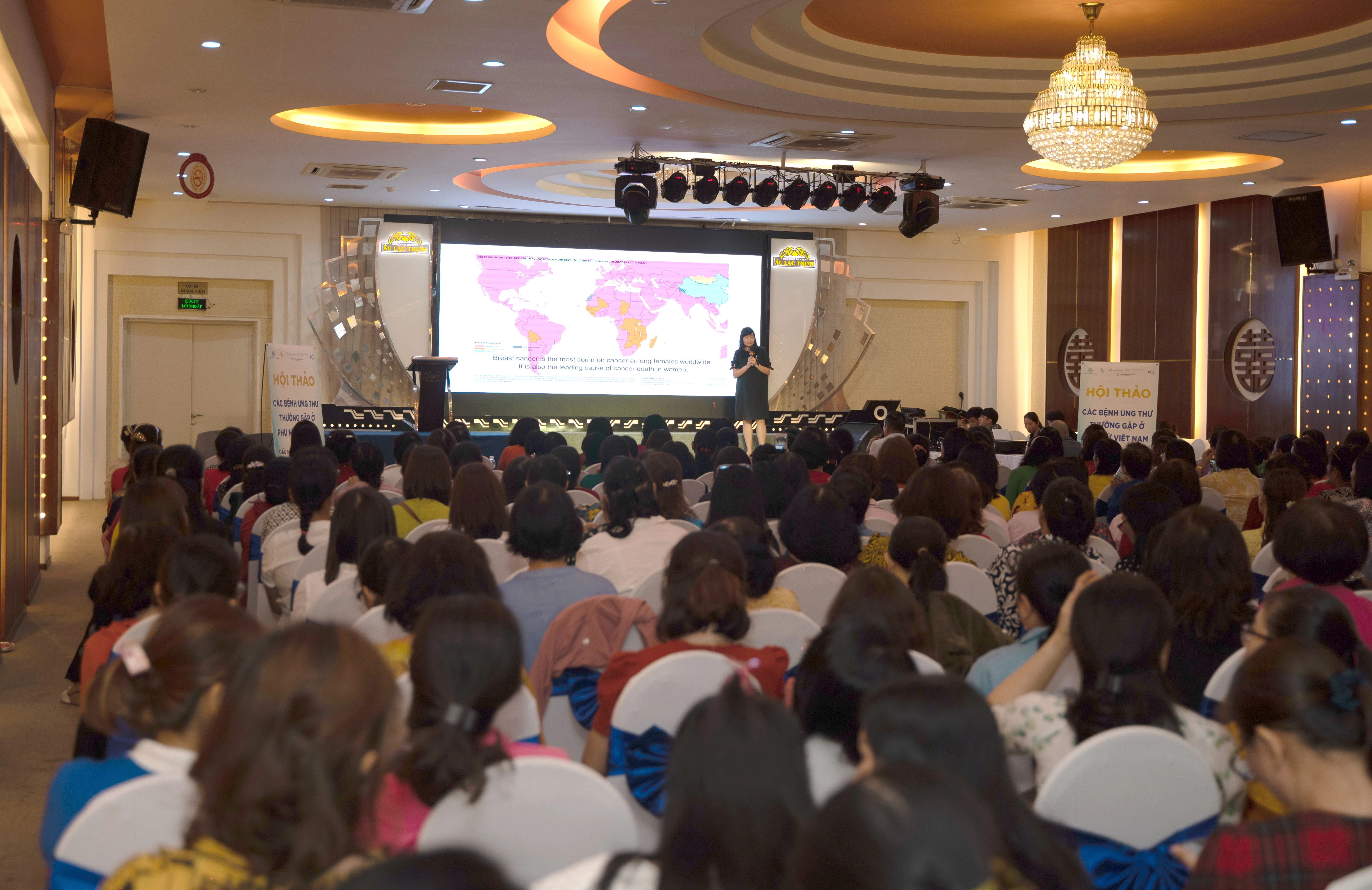 Hội Liên hiệp Phụ nữ TP. Nha Trang phối hợp tổ chức hội thảo các bệnh ung thư thường gặp ở phụ nữ