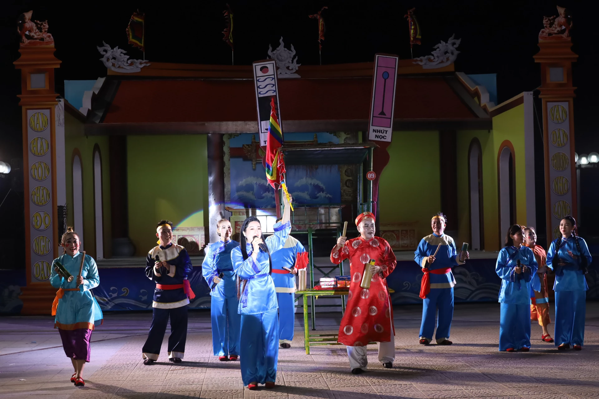 Quản lý dữ liệu bài chòi thời 4.0