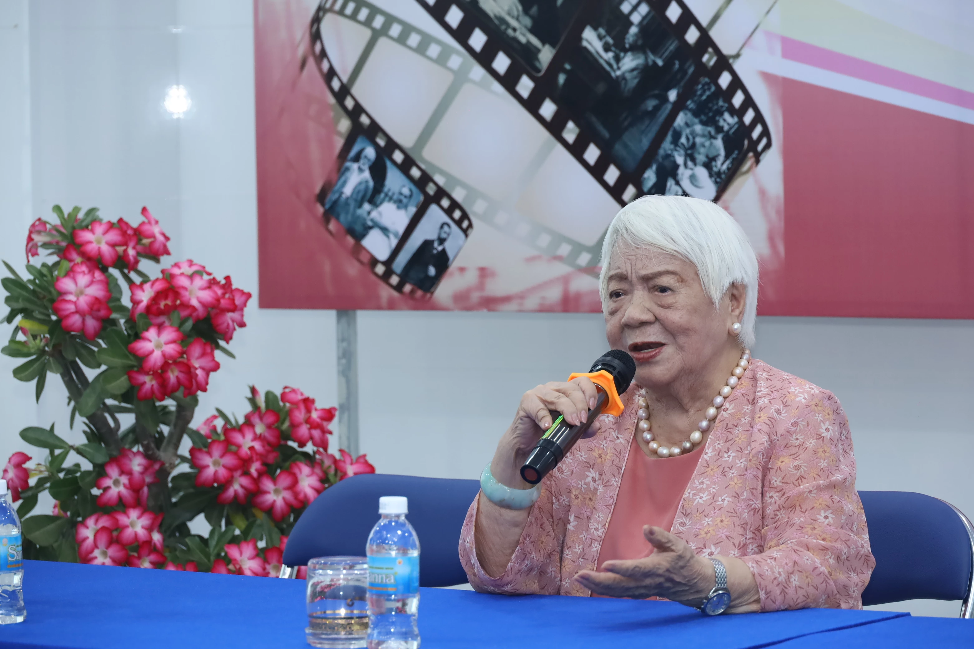 Đạo diễn Nguyễn Thị Xuân Phượng: Duyên phận với phim "Ông Năm Yersin"