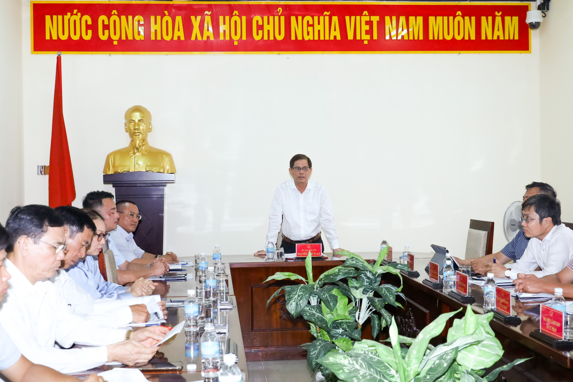 Đồng chí Nguyễn Tấn Tuân tại buổi tiếp công dân định kỳ tháng 3.