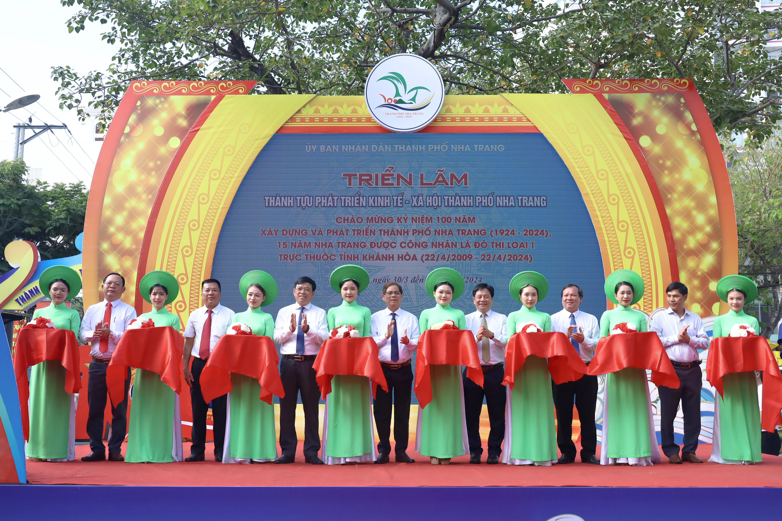 Triển lãm thành tựu phát triển kinh tế - xã hội TP. Nha Trang