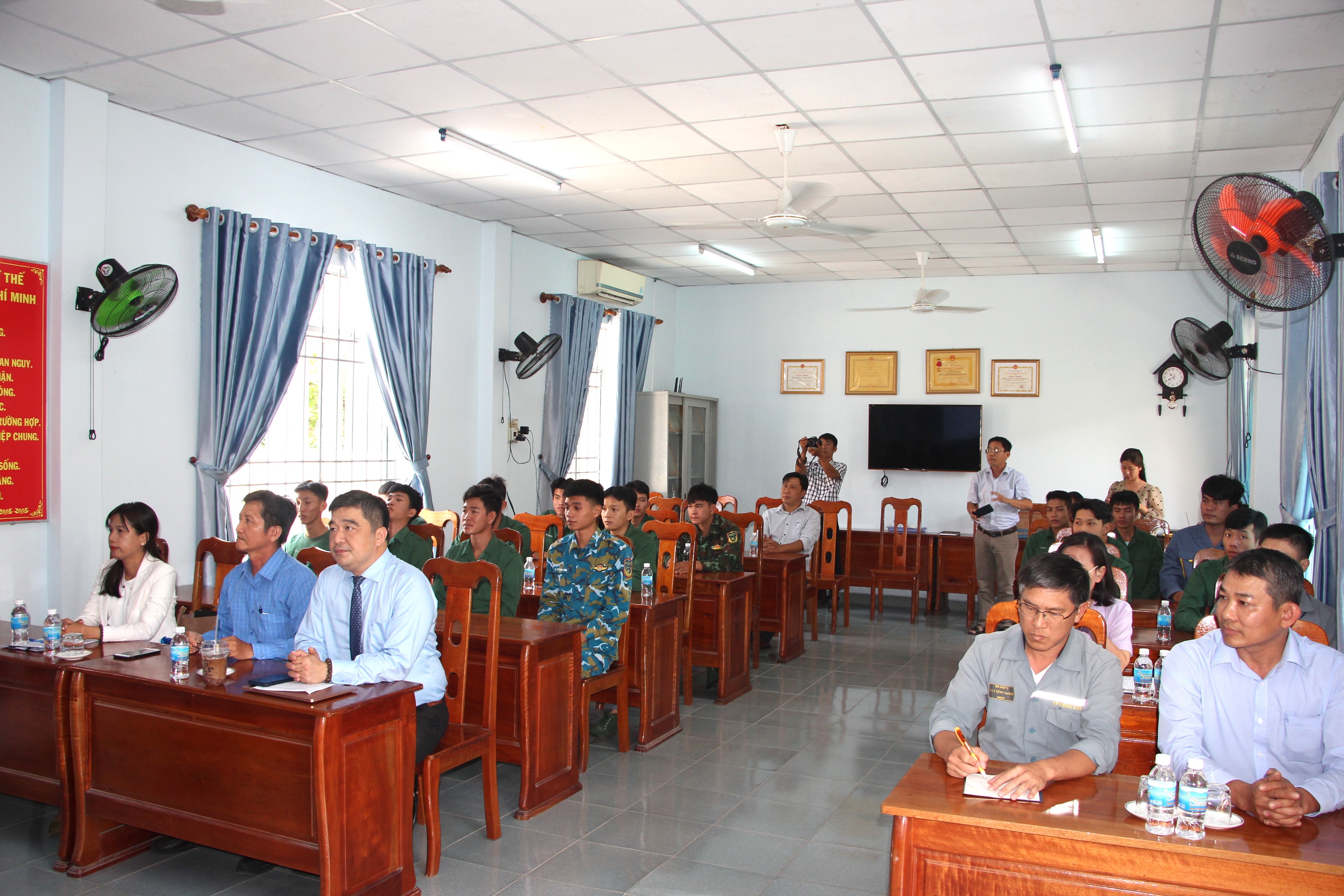 Khai giảng lớp đào tạo nghề hàn cho 17 thanh niên hoàn thành nghĩa vụ quân sự