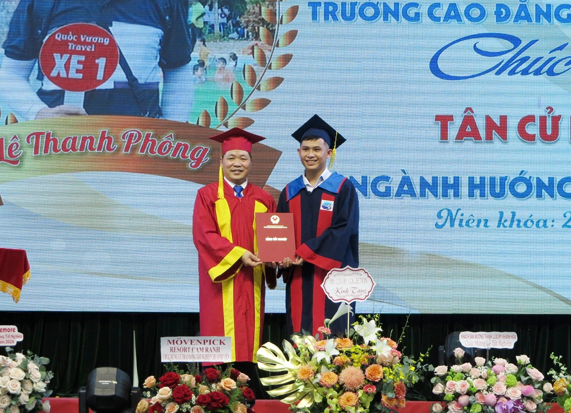 Trường Cao đẳng Du lịch Nha Trang: Trao bằng tốt nghiệp cho hơn 600 sinh viên