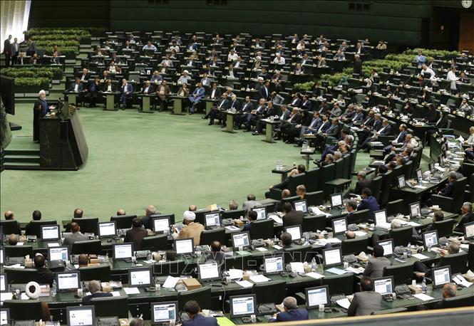 Toàn cảnh một phiên họp Quốc hội ở Tehran ngày 28/8/2018. Ảnh tư liệu: AFP/TTXVN

