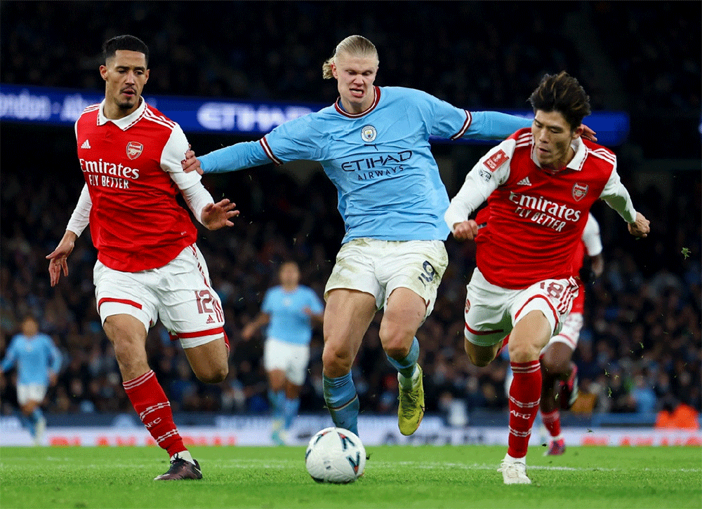 Cả Manchester City lẫn Arsenal đều cần chiến thắng cho cuộc đua tới ngôi vô địch mùa giải này.