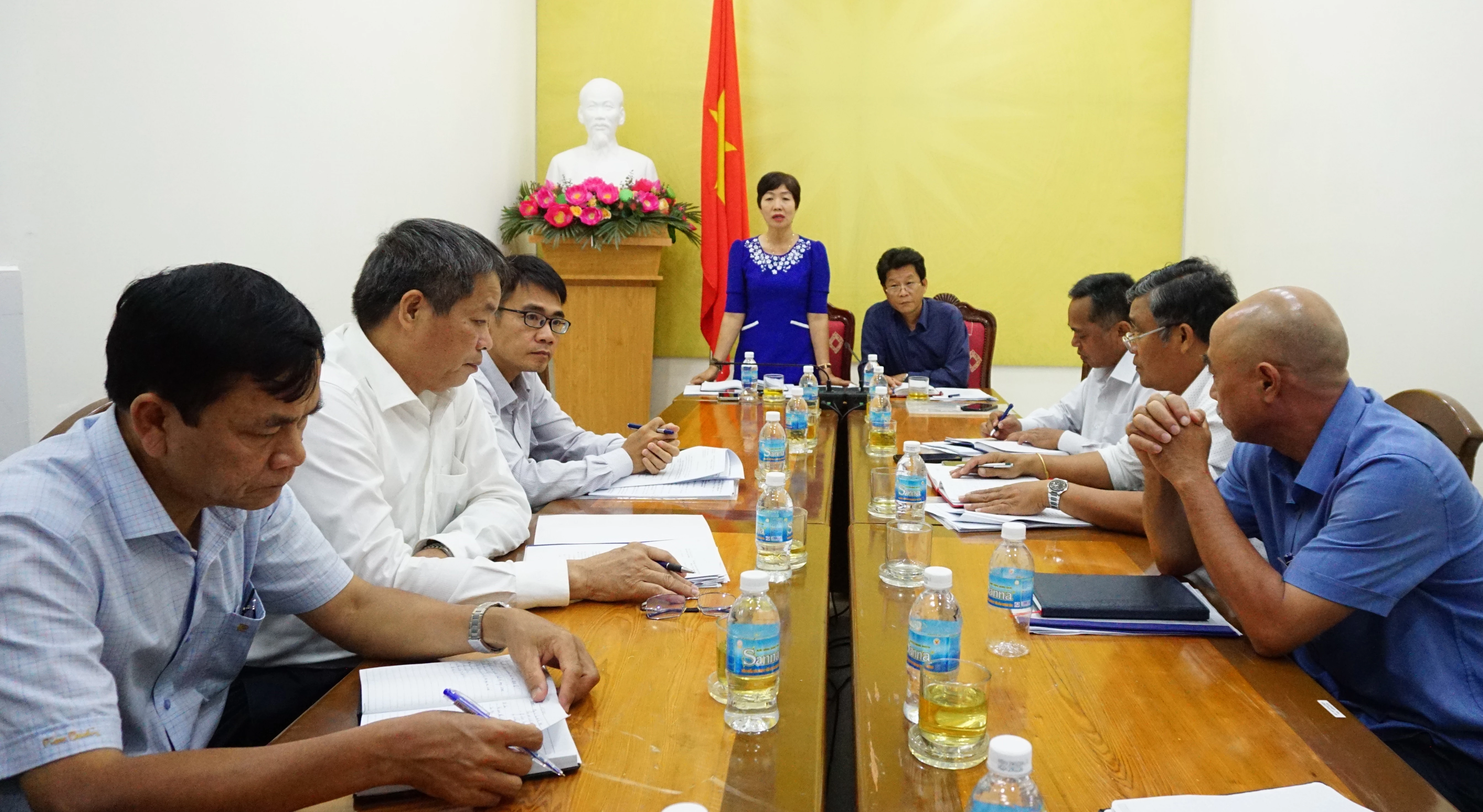 Quang cảnh tại cuộc họp thẩm tra của Ban Dân tộc HĐND tỉnh