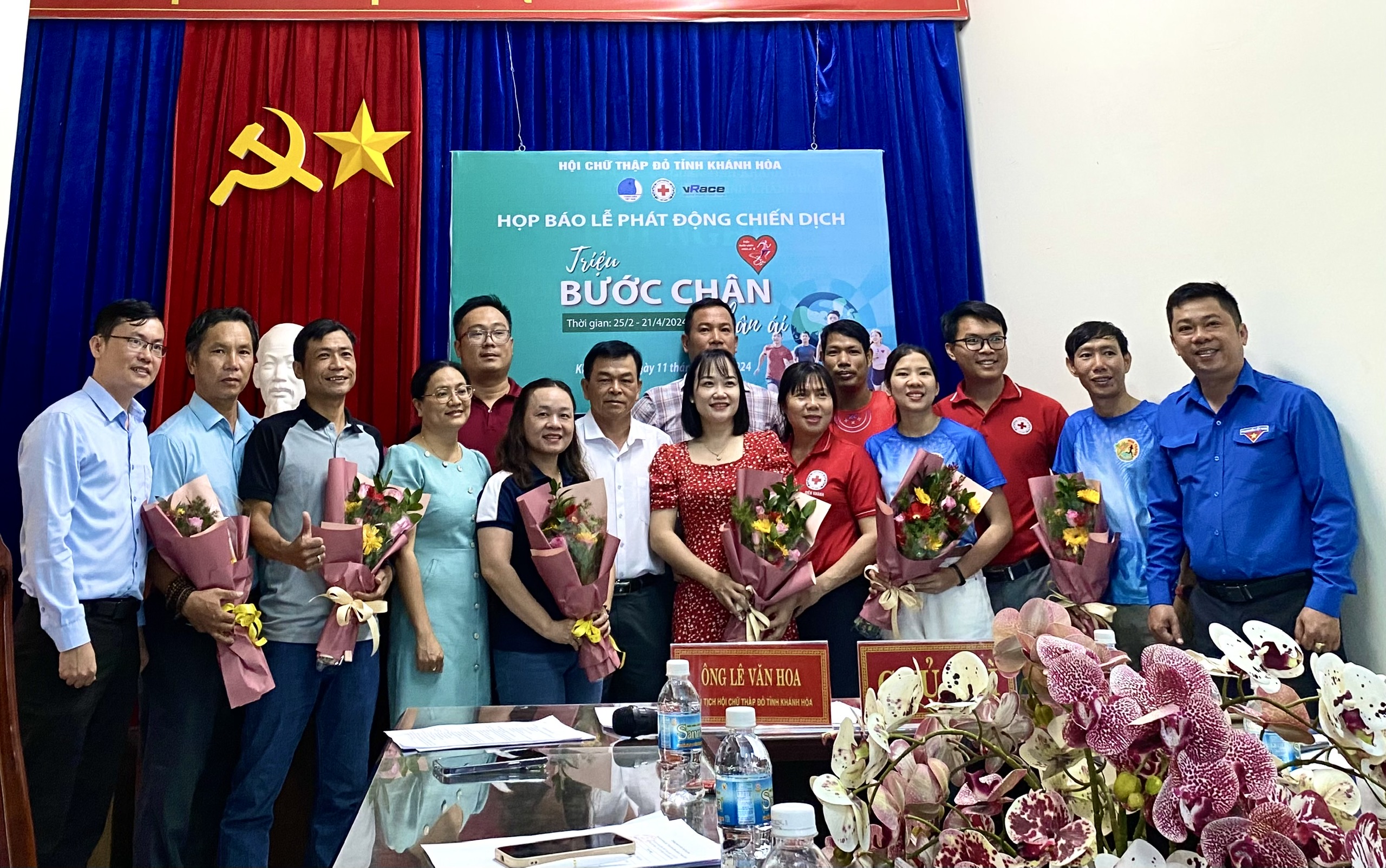 Họp báo phát động chiến dịch “Triệu bước chân nhân ái"