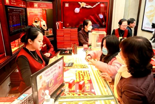 Thương hiệu SJC trong nước giảm 100.000 đồng mỗi lượng phiên sáng đầu tuần