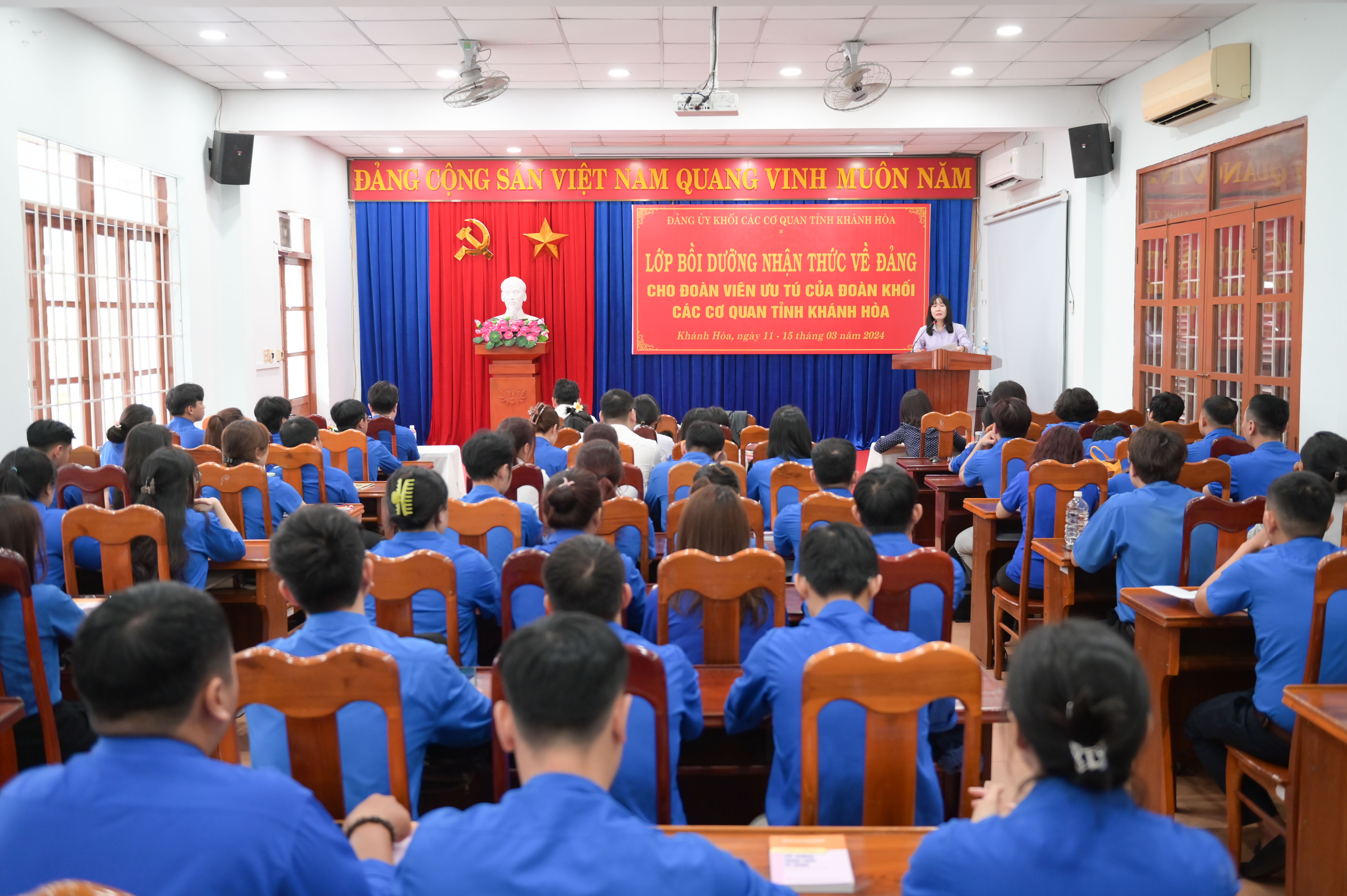 Bồi dưỡng nhận thức về Đảng cho 85 đoàn viên ưu tú của Đoàn Khối các cơ quan tỉnh