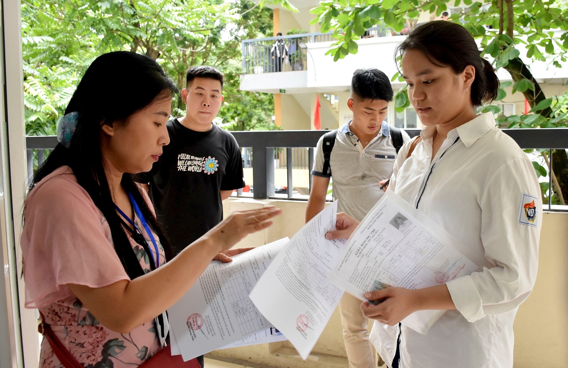 Trường hợp nào được miễn thi tốt nghiệp THPT môn ngoại ngữ?