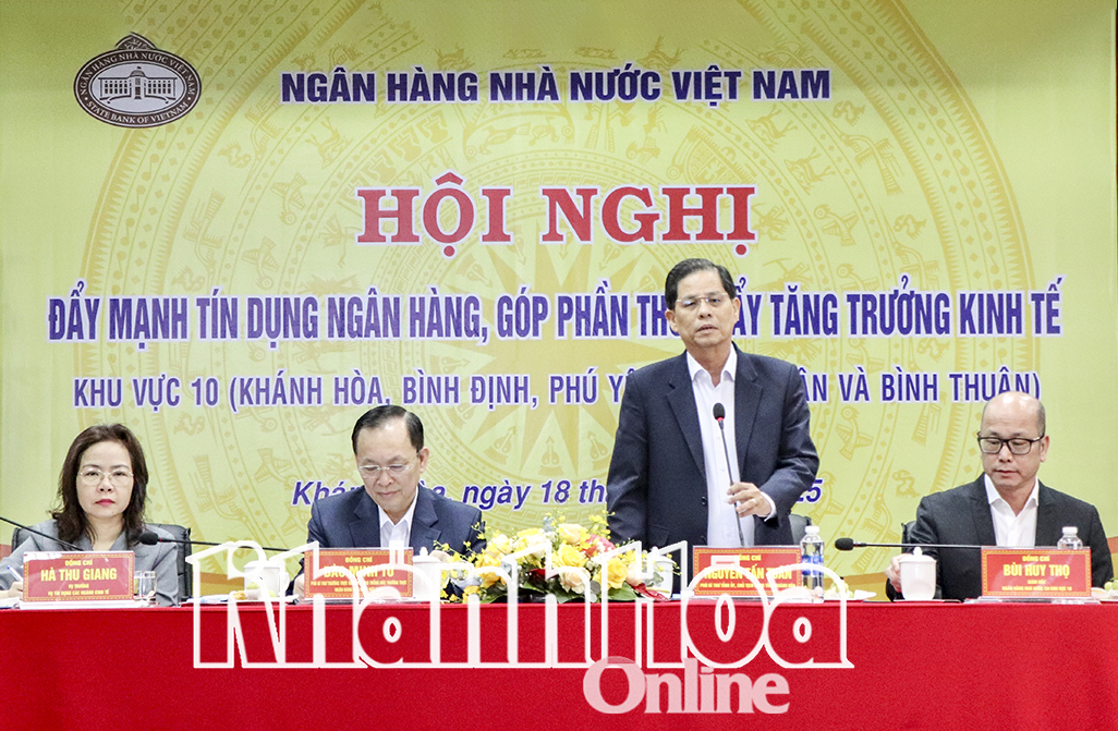 Đẩy mạnh tín dụng ngân hàng, góp phần thúc đẩy tăng trưởng kinh tế