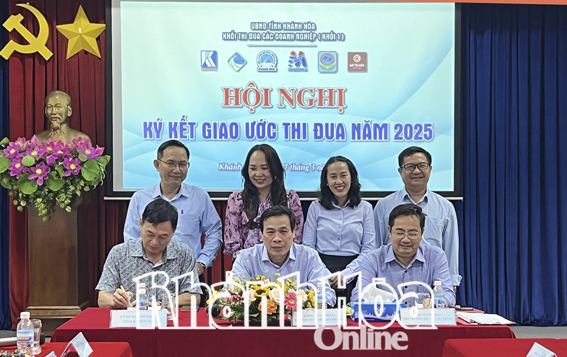 Khối thi đua các doanh nghiệp ký kết giao ước thi đua