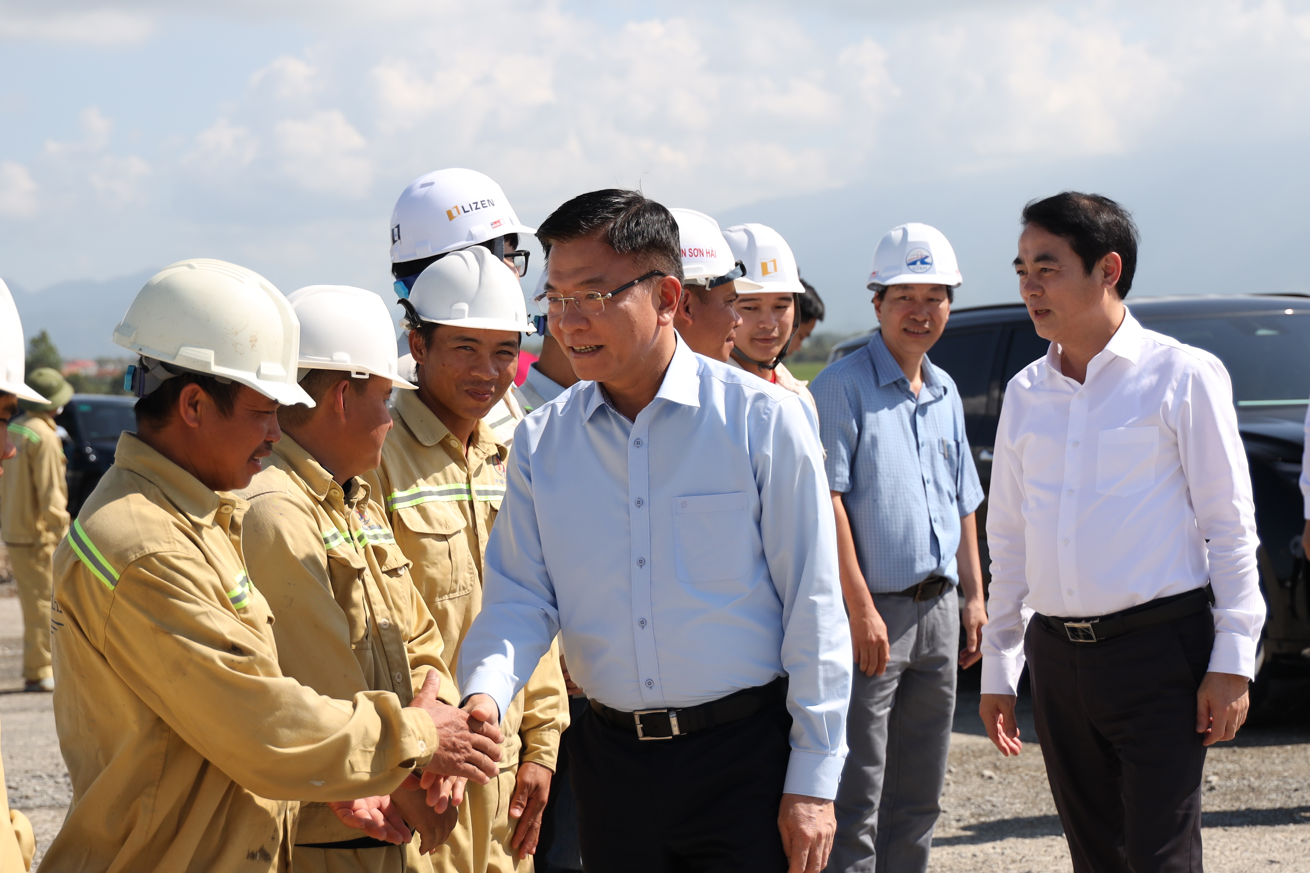 Phó Thủ tướng Chính phủ Lê Thành Long kiểm tra 2 dự án cao tốc tại Khánh Hòa