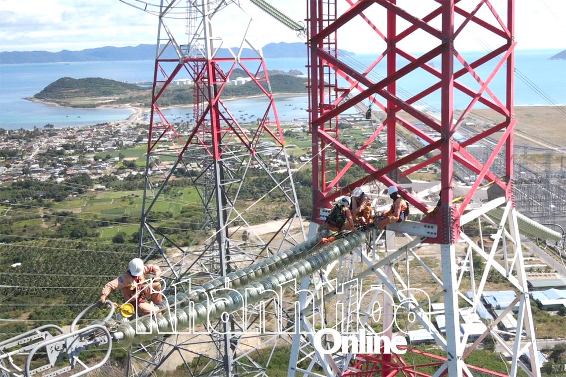 Đảm bảo truyền tải điện mùa khô