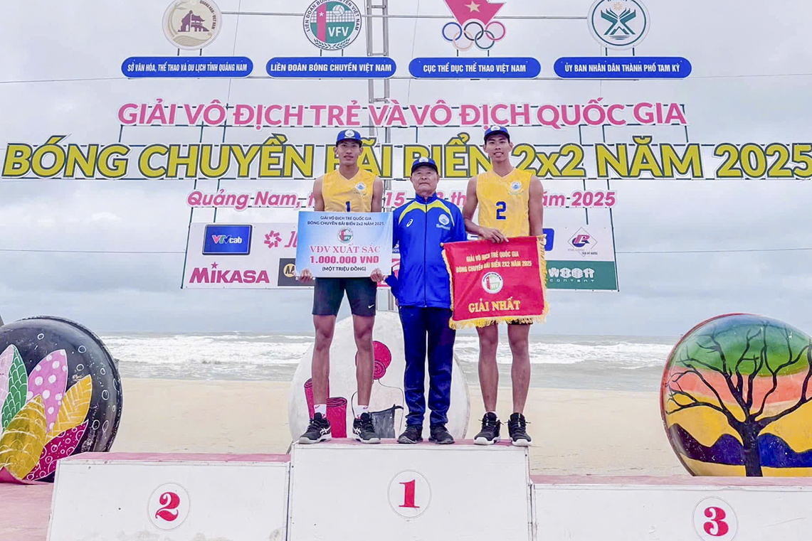 Giải vô địch trẻ quốc gia bóng chuyền bãi biển năm 2025: Đôi nam Sanvinest Khánh Hòa bảo vệ thành công ngôi vương
