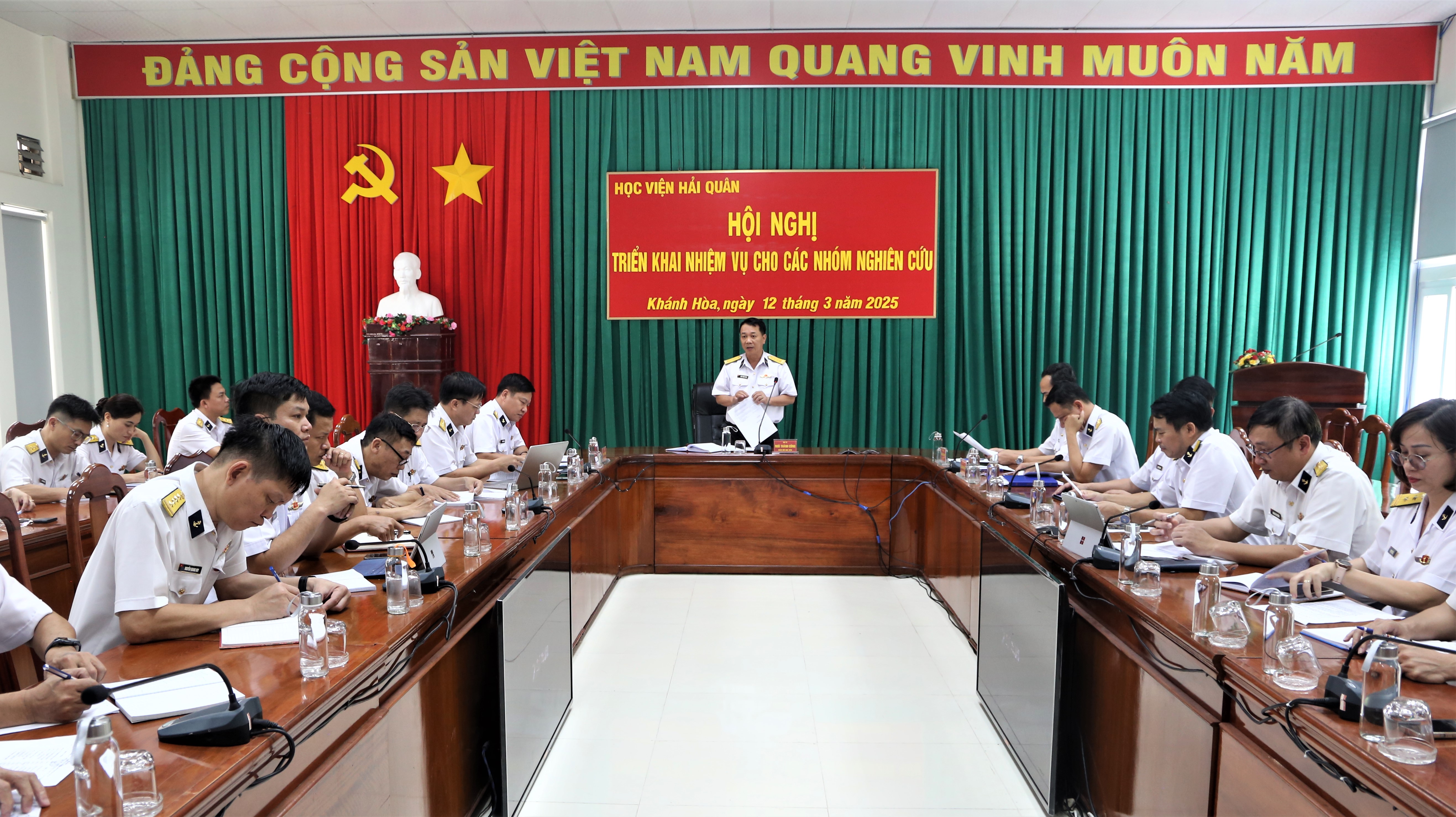 Học viện Hải quân: Triển khai nhiệm vụ cho các nhóm nghiên cứu