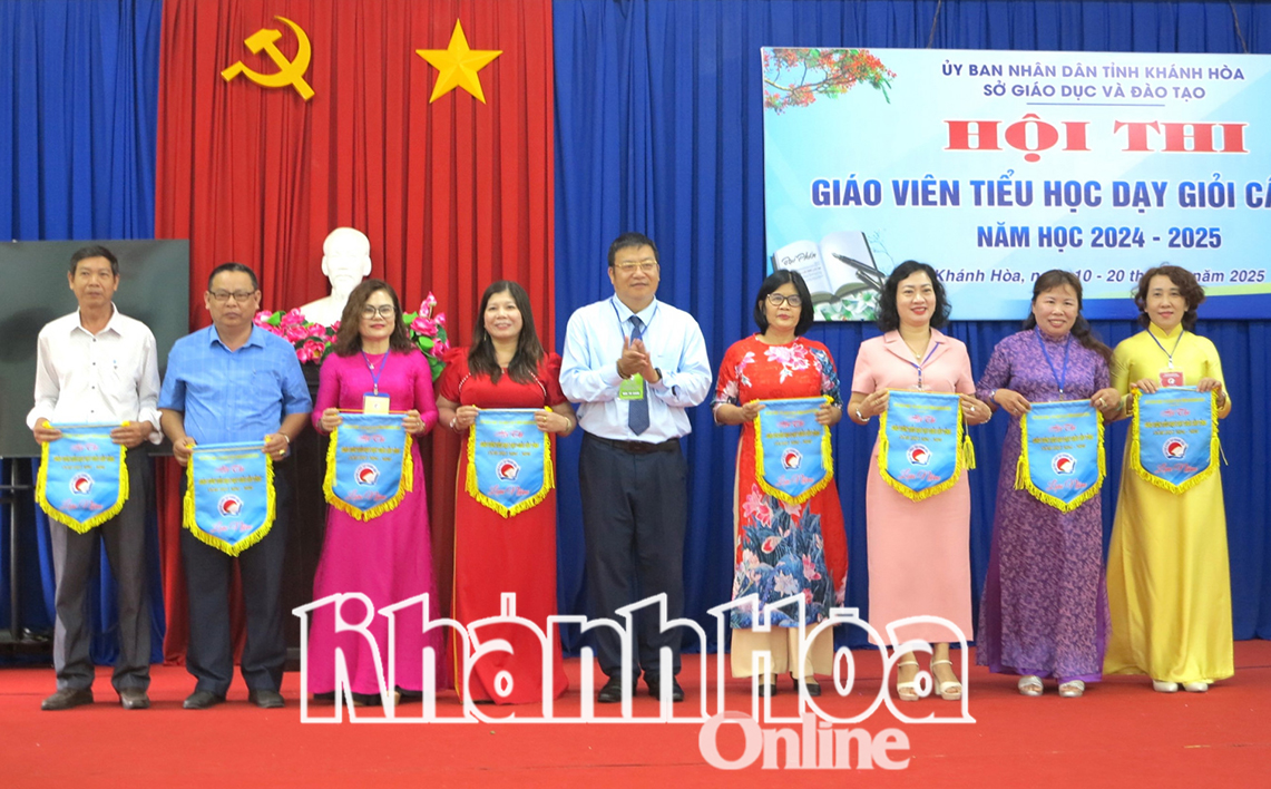 Khai mạc Hội thi giáo viên tiểu học dạy giỏi cấp tỉnh năm học 2024 - 2025