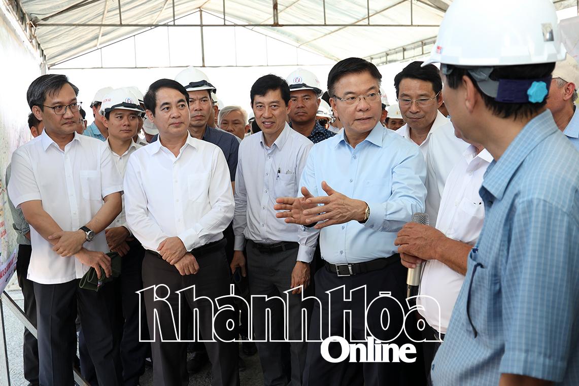 Nỗ lực đẩy nhanh tiến độ các dự án đường bộ cao tốc