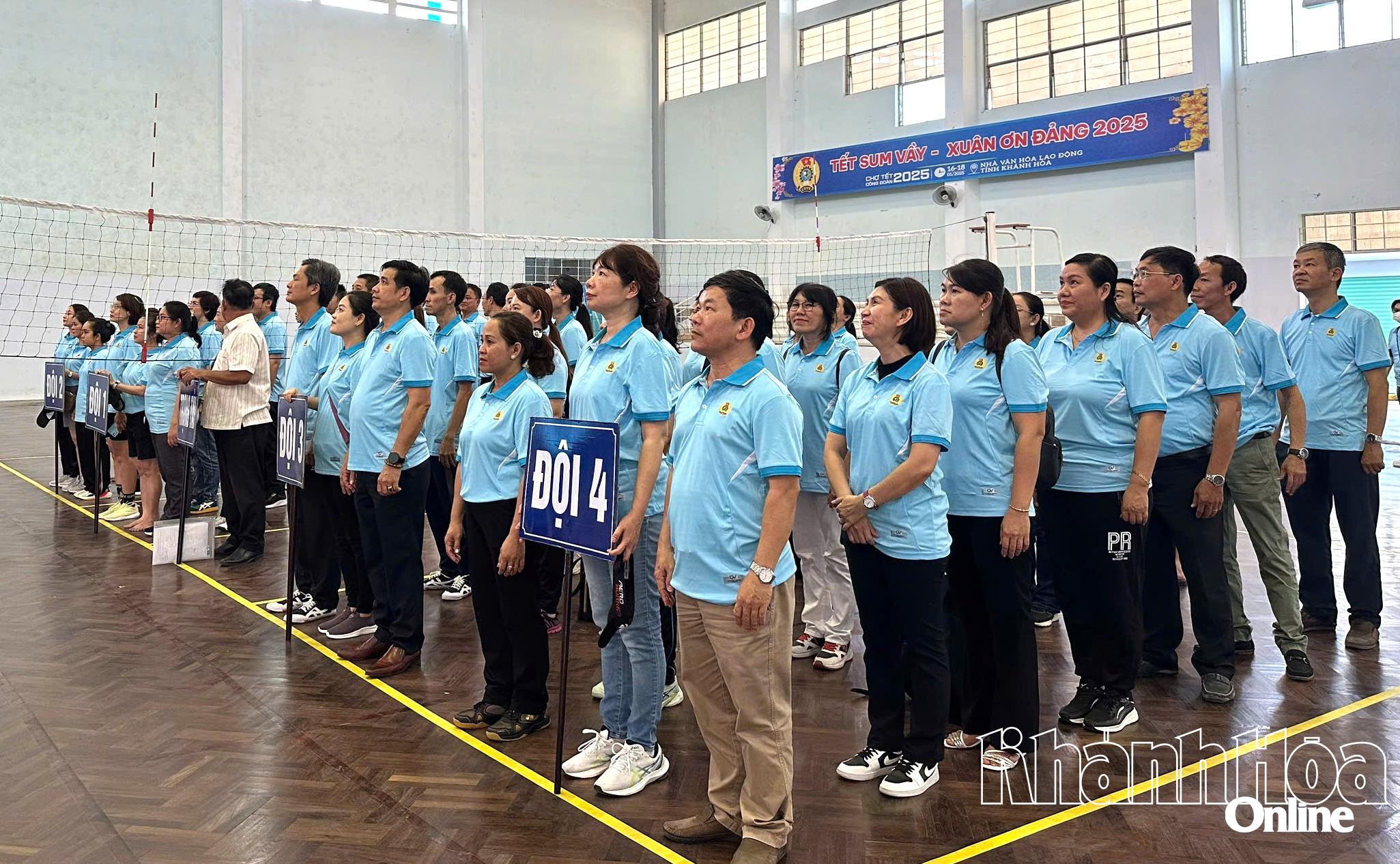 Hơn 80 vận động viên tham gia hội thao cán bộ công đoàn Khánh Hòa