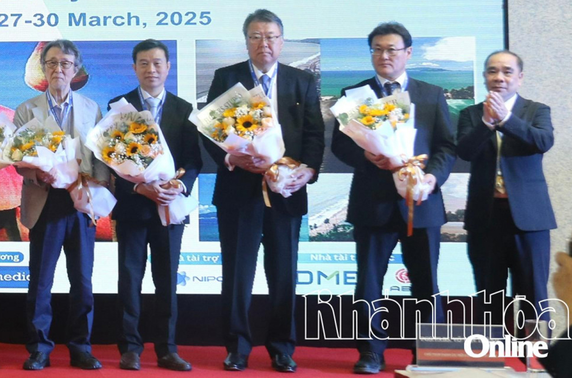 Hơn 150 chuyên gia, bác sĩ tham gia Hội thảo Cột sống quốc tế lần thứ 10