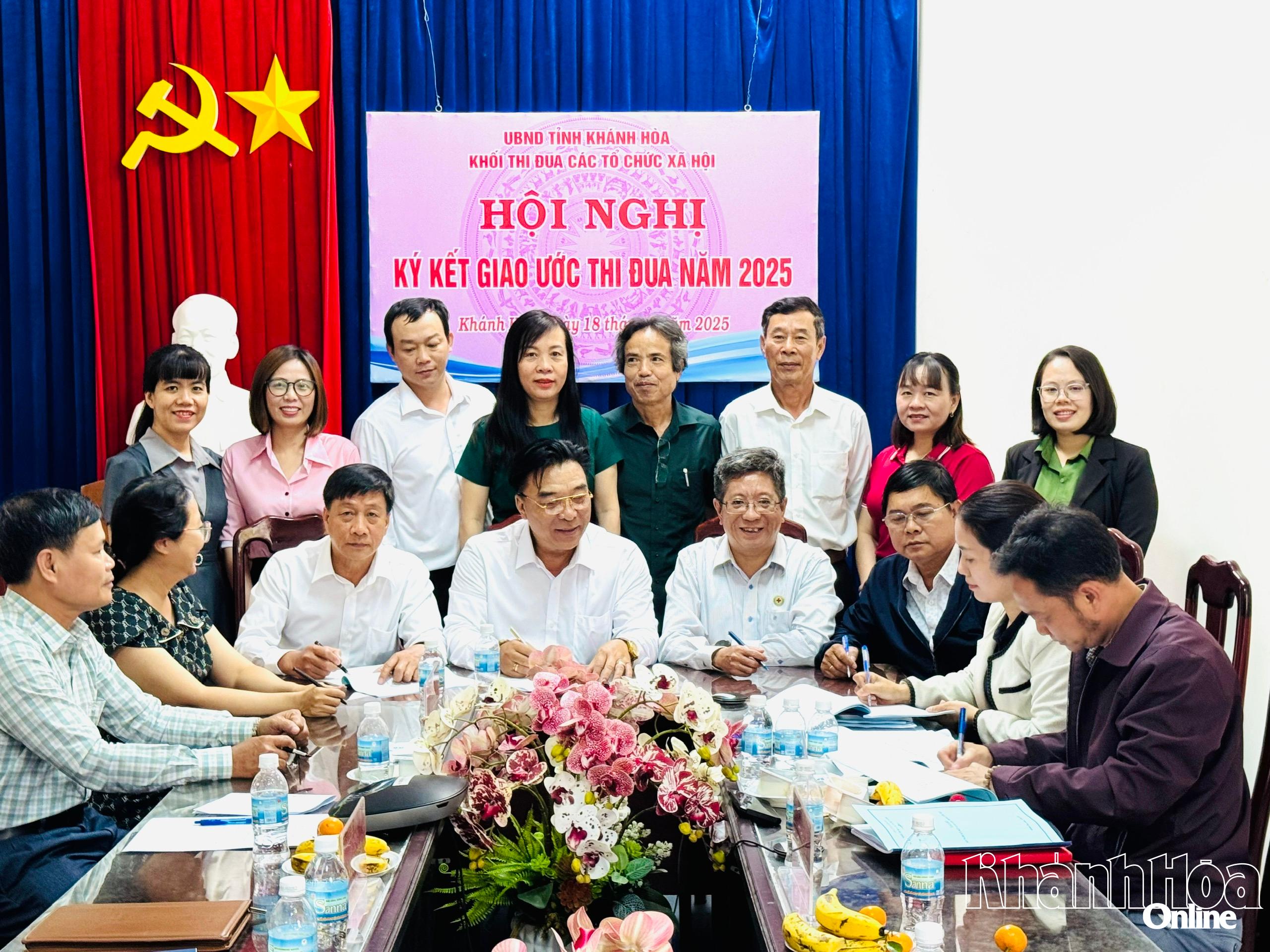 Khối thi đua Các tổ chức xã hội: Ký kết giao ước thi đua năm 2025