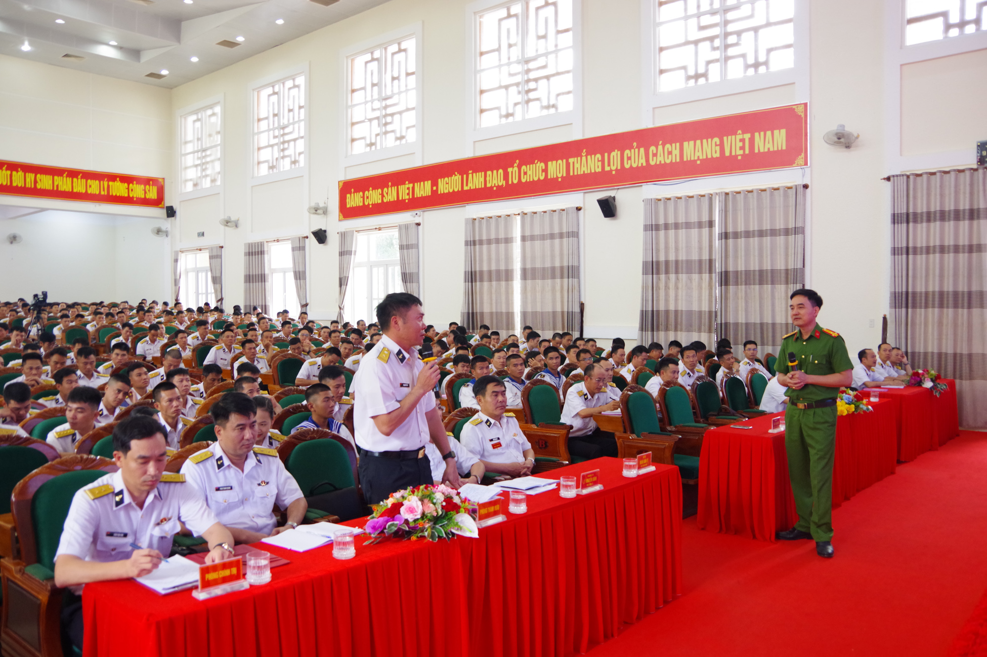 Lữ đoàn 189 phối hợp tuyên truyền phòng, chống tội phạm công nghệ cao cho cán bộ, chiến sĩ