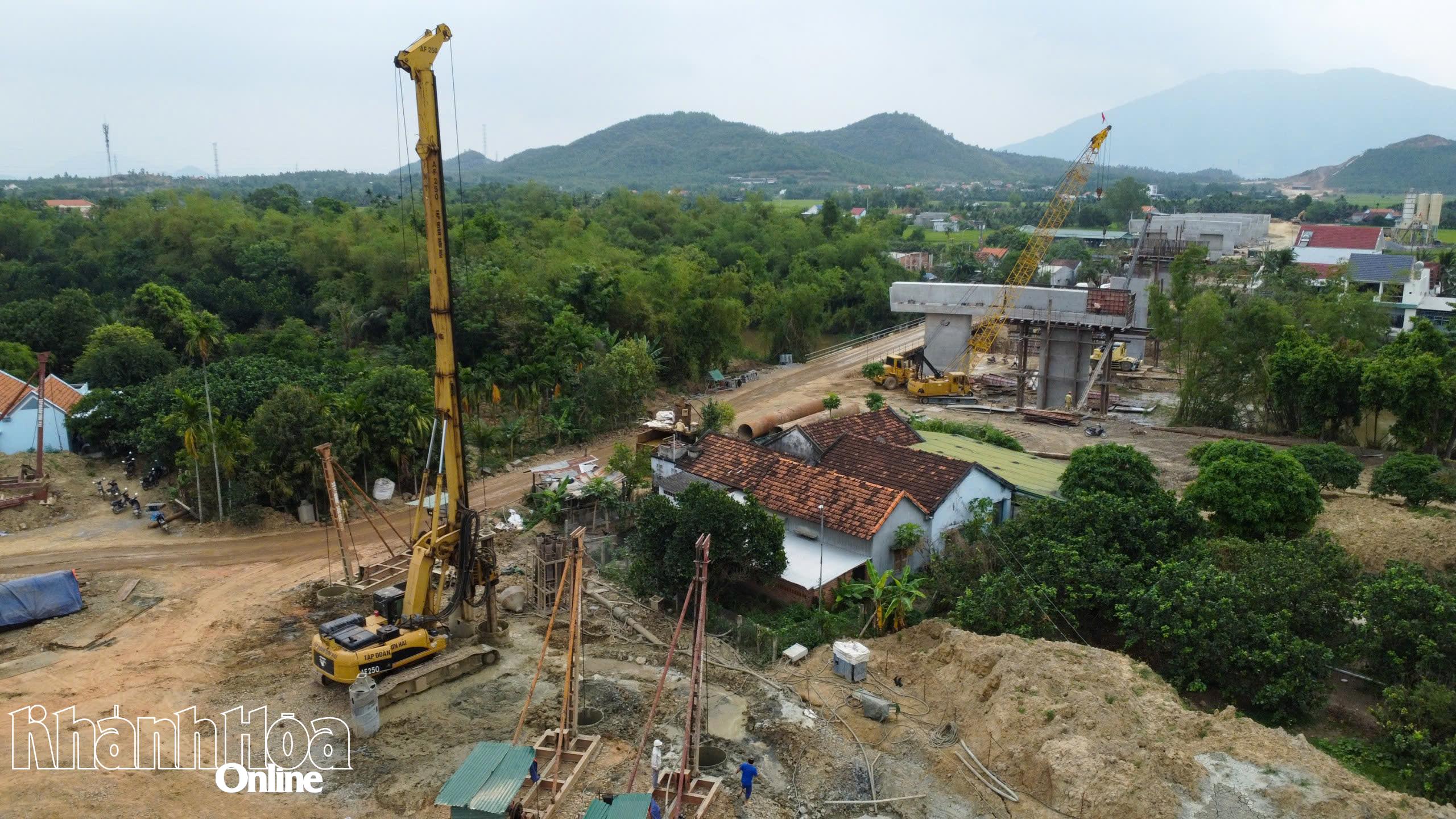 Tập trung giải quyết dứt điểm vướng mắc các công trình, dự án trọng điểm, dự án có tính động lực