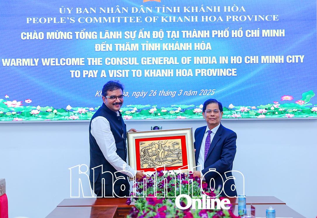 Chủ tịch UBND tỉnh Nguyễn Tấn Tuân tiếp Tổng Lãnh sự Ấn Độ tại TP. Hồ Chí Minh