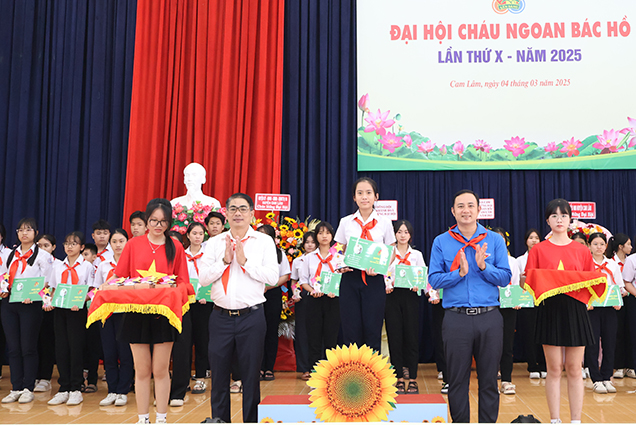 Đại hội Cháu ngoan Bác Hồ huyện Cam Lâm lần thứ X