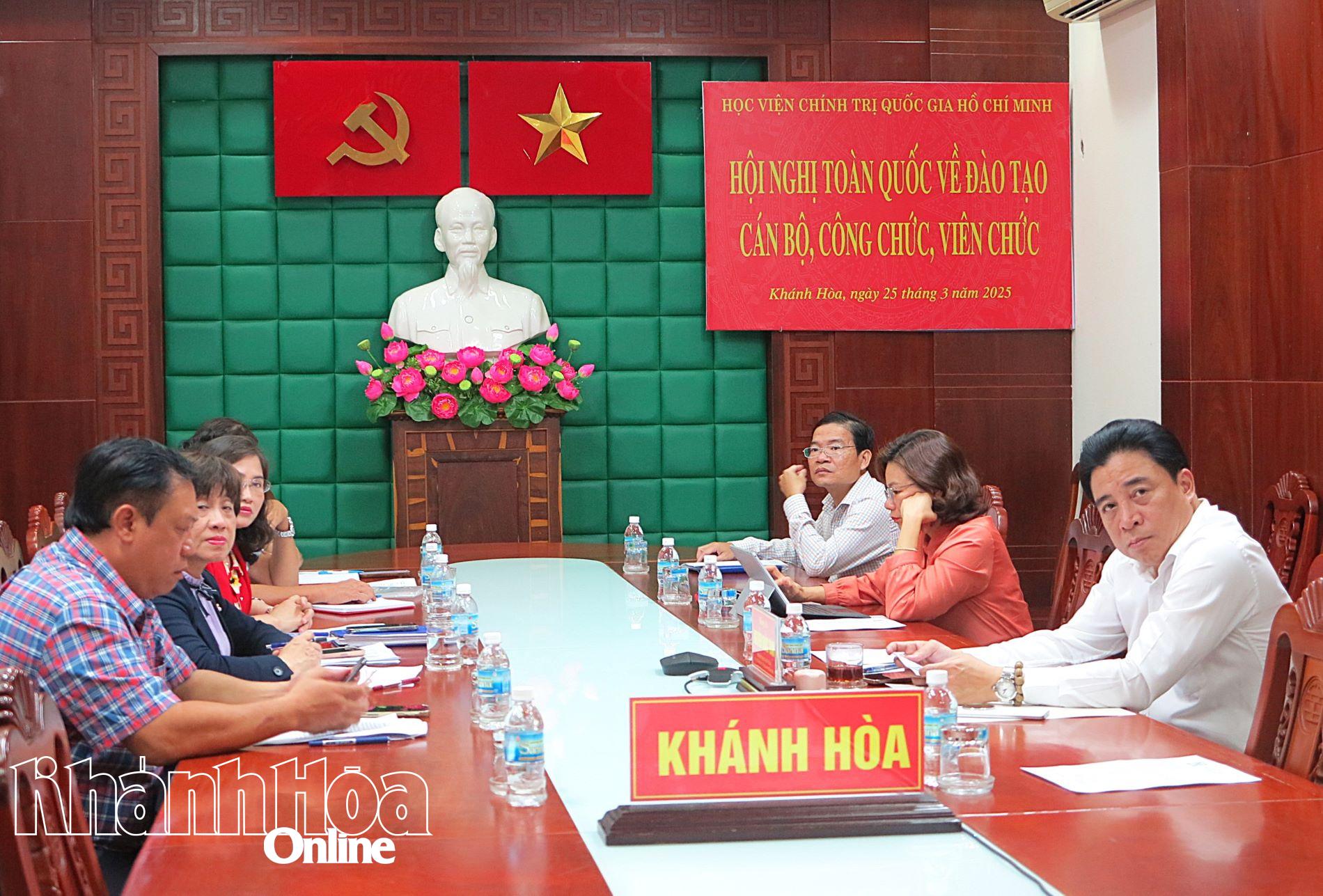 Hội nghị trực tuyến toàn quốc về đào tạo cán bộ, công chức, viên chức