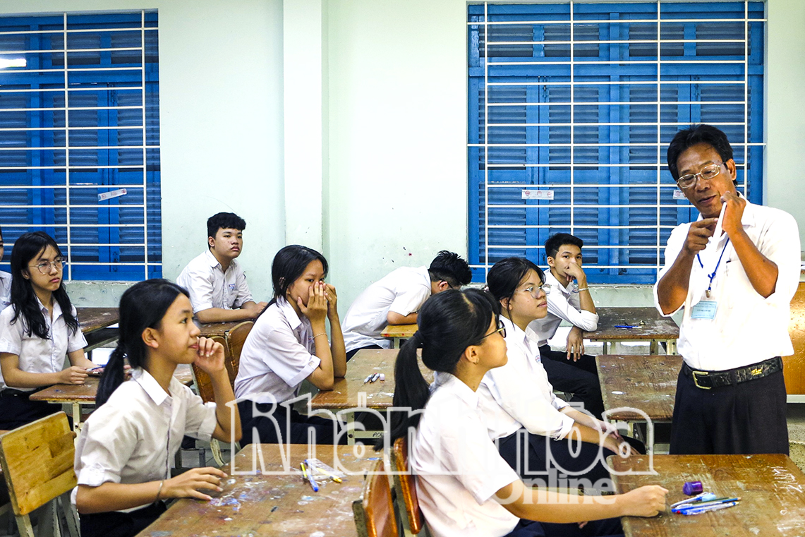 Học sinh tham dự kỳ thi vào lớp 10 năm học 2024 - 2025.