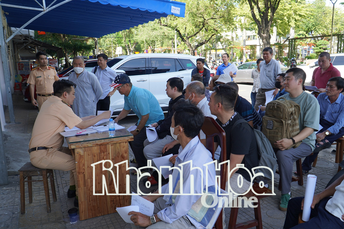 Khánh Hòa: Có 90 địa điểm cấp, thu hồi chứng nhận đăng ký xe, biển số xe