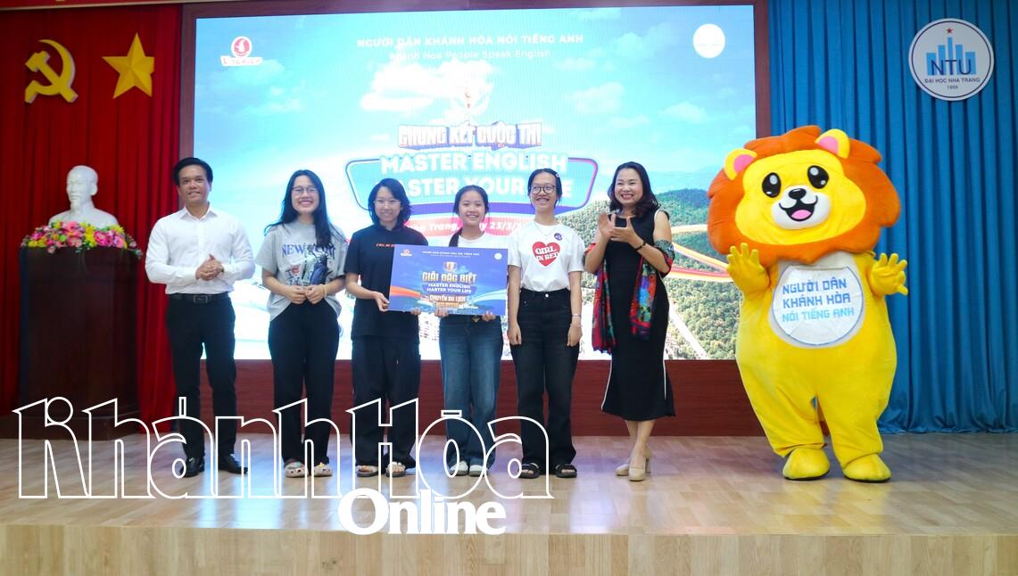 Cuộc thi “Master English - Master your life”: Gần 100 thí sinh tham gia