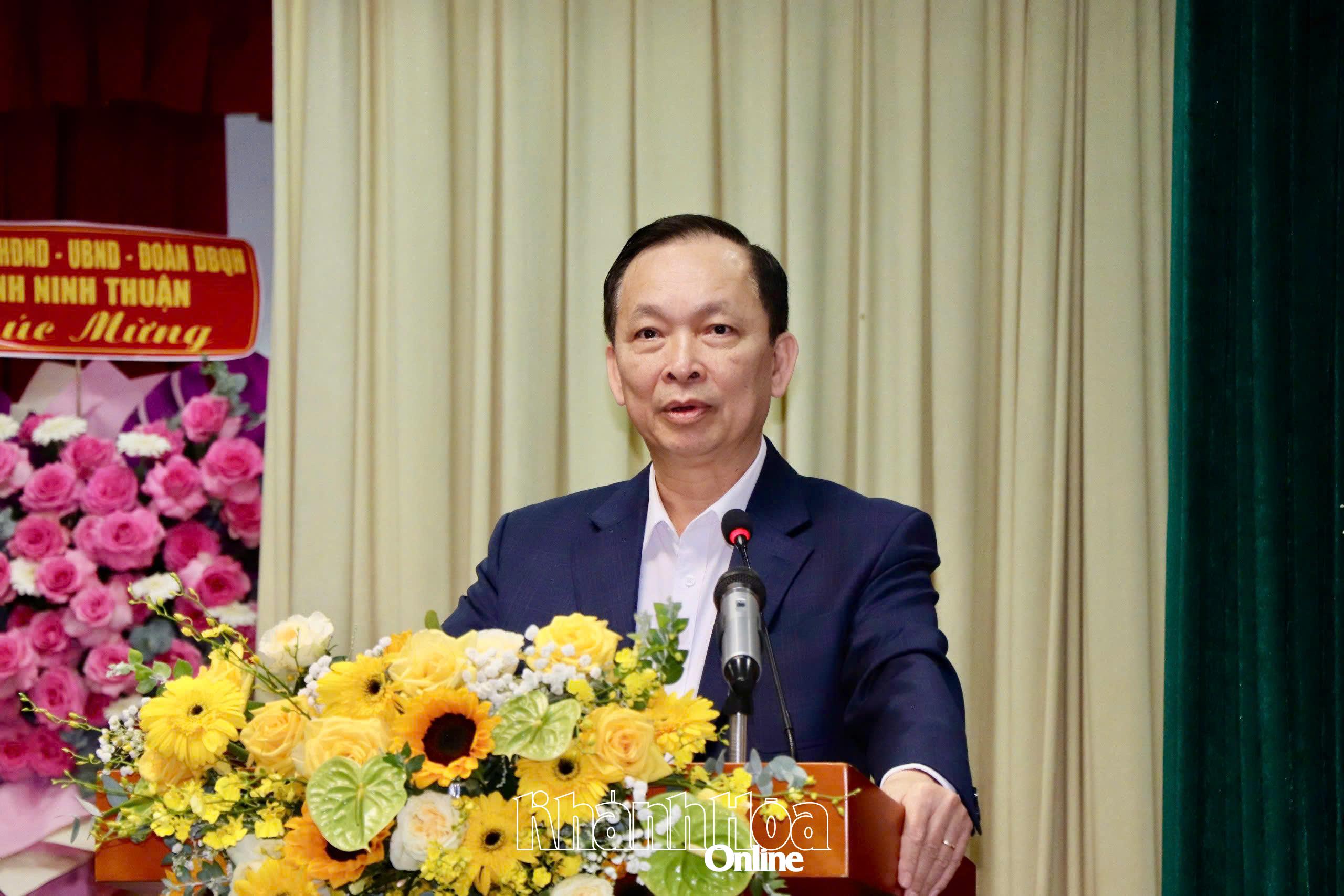 Phó Thống đốc Thường trực NHNN Đào Minh Tú phát biểu tại hội nghị.